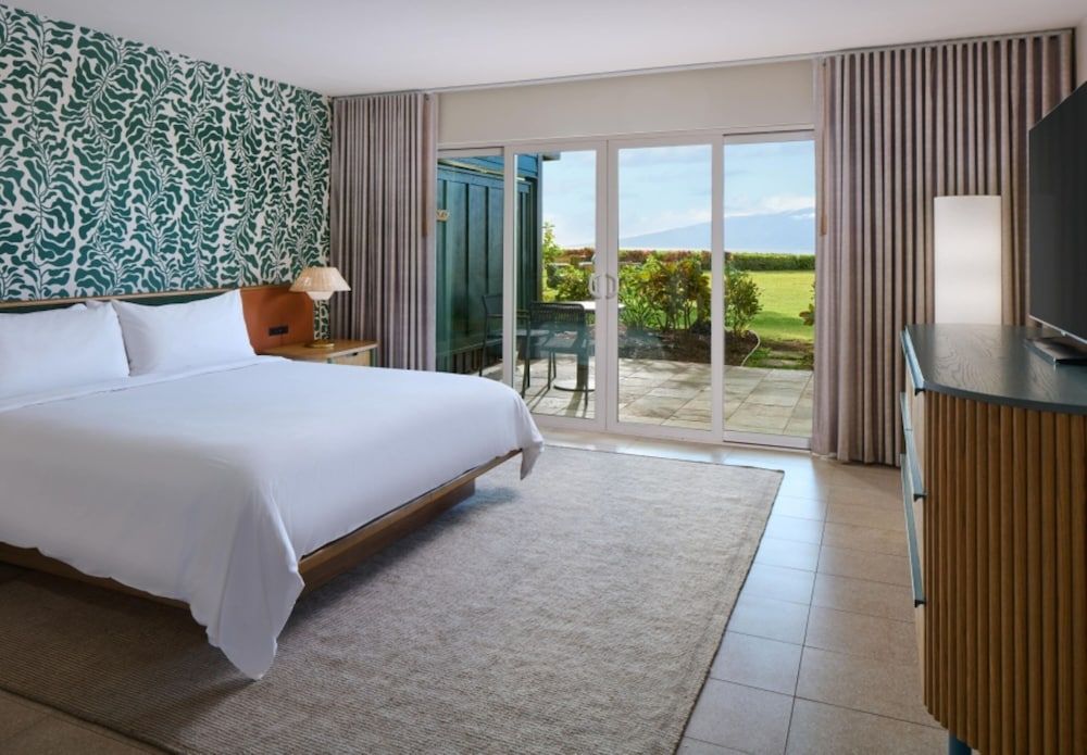 Royal Bungalow, 1 King Bed, Mobility Accessible, Oceanfront