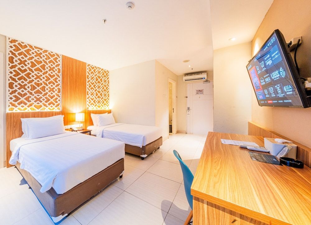 Astara Hotel Balikpapan Superior Double or Twin Room, 1 Bedroom, City View (Free 2 Tickets To Aquaboom)