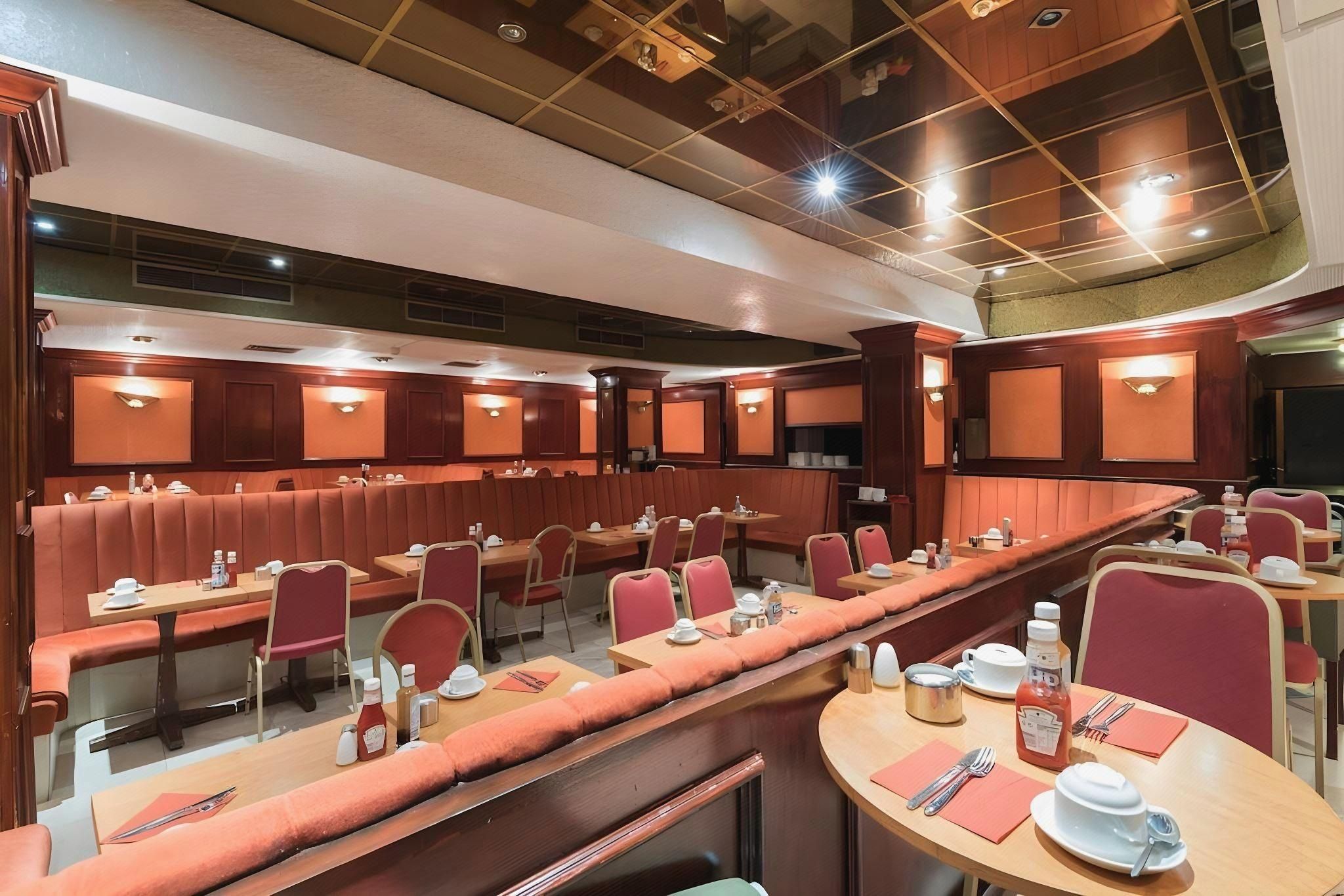 undefined Lily Hotel 6