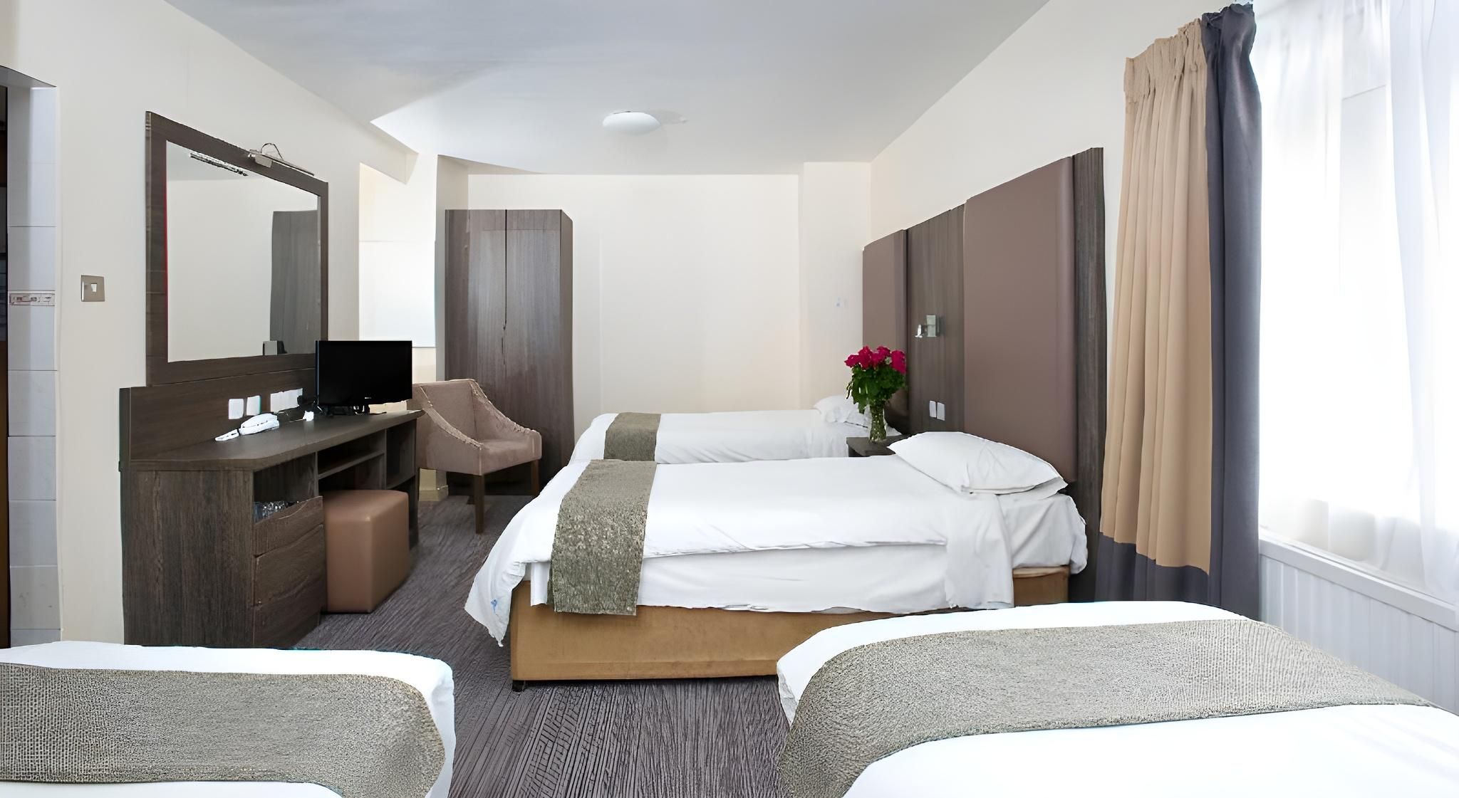 Quad Room
