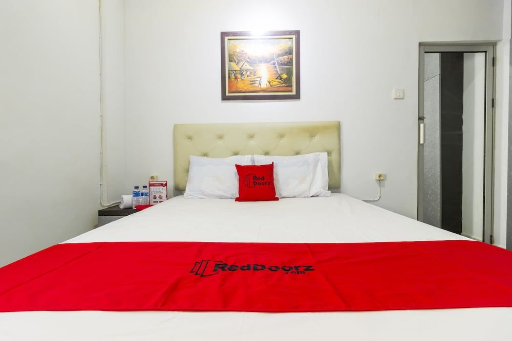undefined Reddoorz near Gajah Mada Plaza 2 6