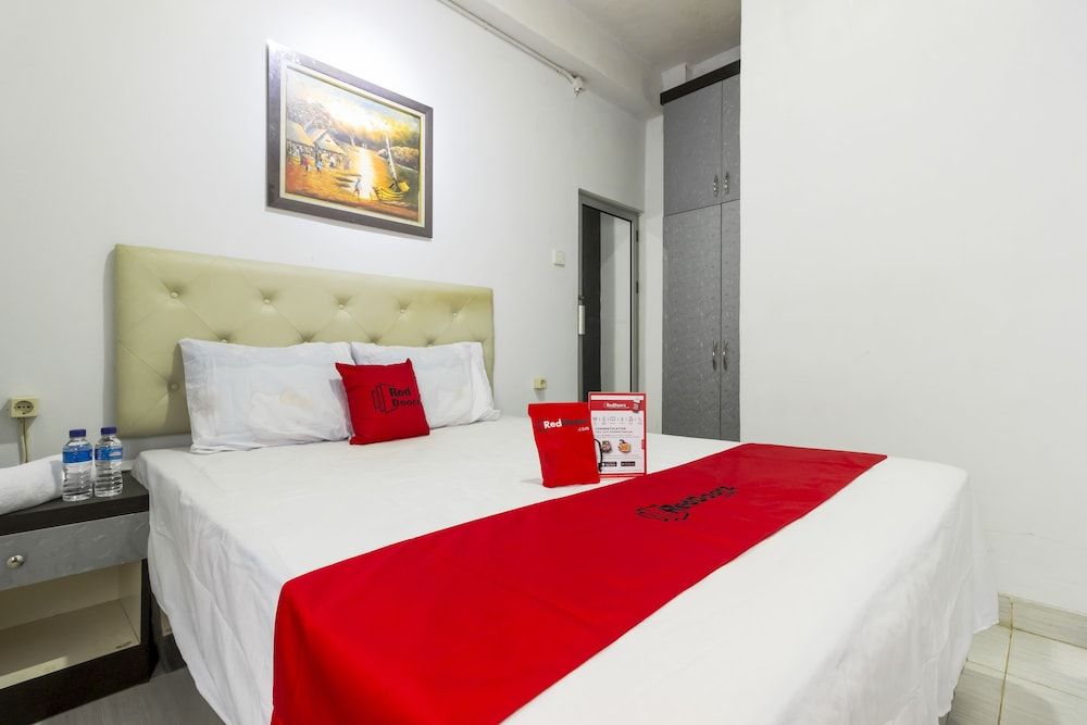 undefined Reddoorz near Gajah Mada Plaza 2