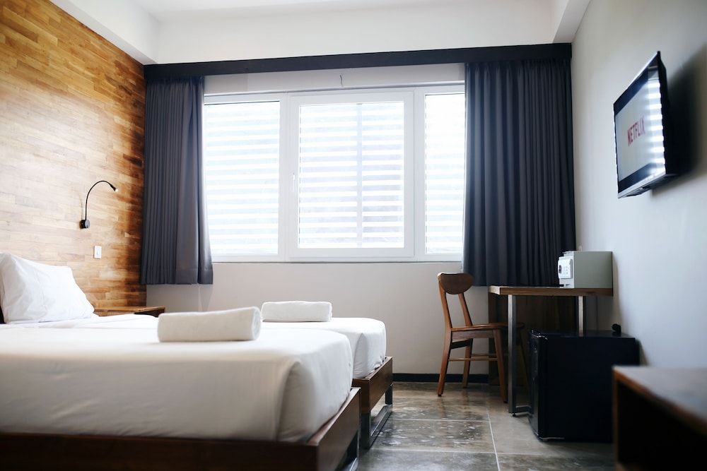 Standard Room, 1 Double or 2 Twin Beds