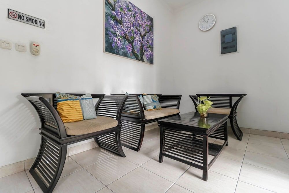 undefined RedDoorz Plus near Trisakti University 3