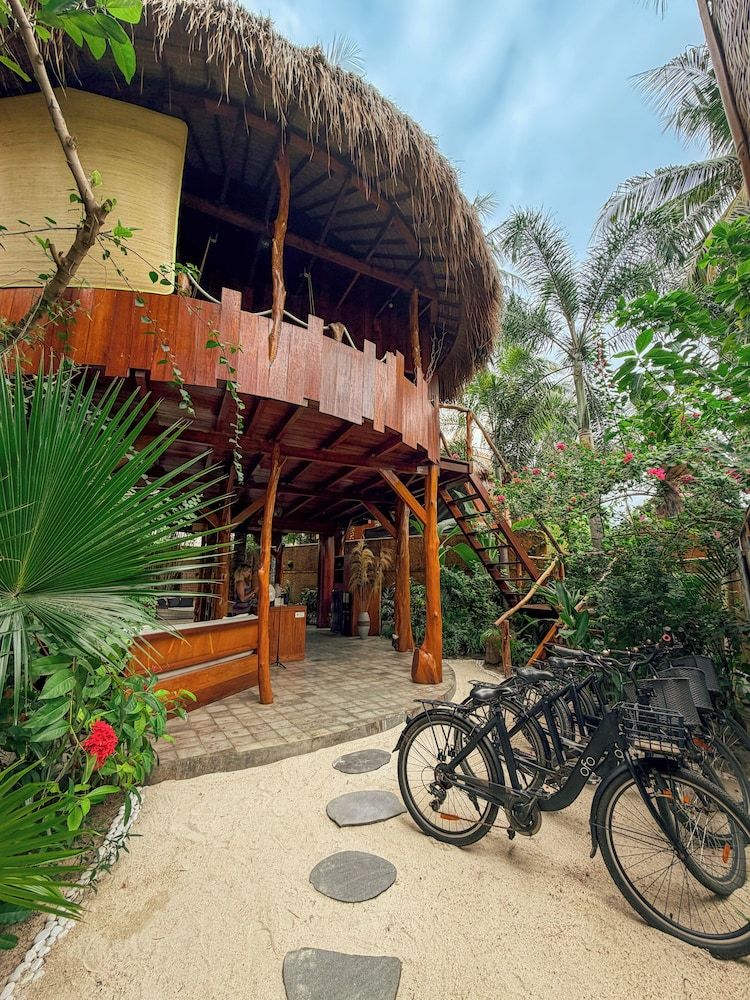 undefined Gili Treehouses 3