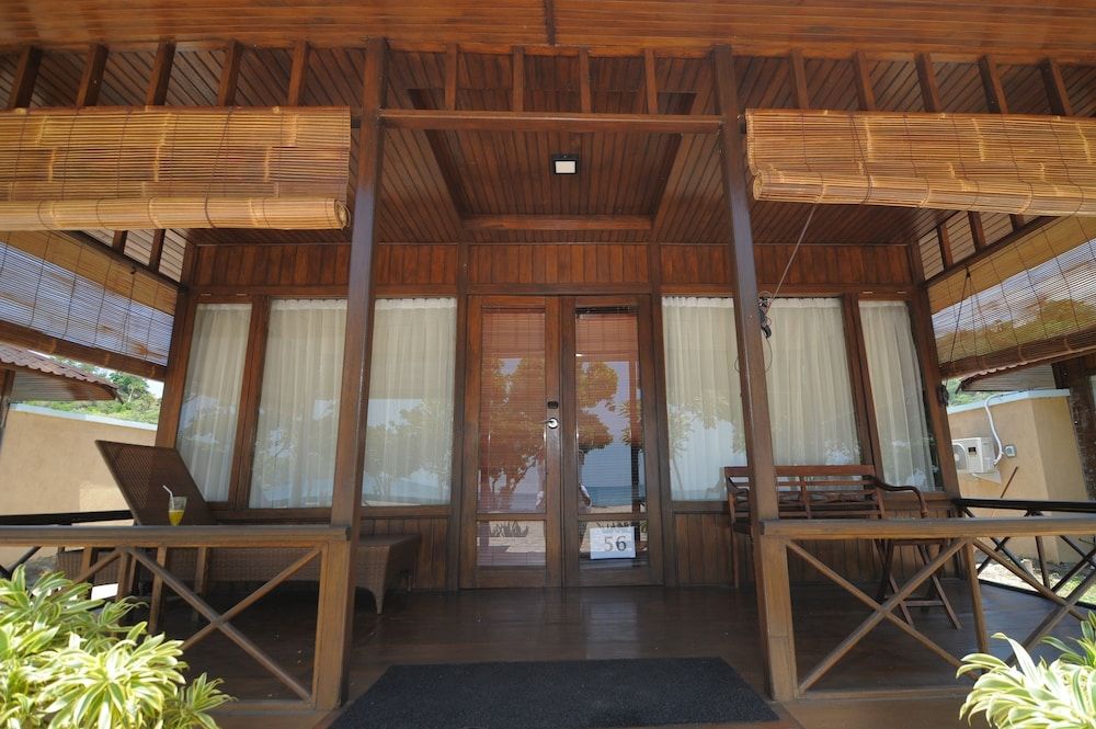 undefined Sylvia Beach Villa 4