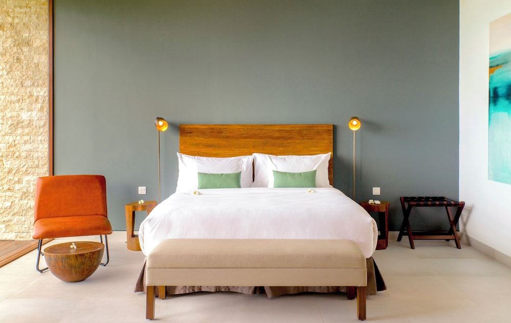 Selong Selo Resort and Residences Family, 7 Bedrooms, Private Pool, Ocean View 5