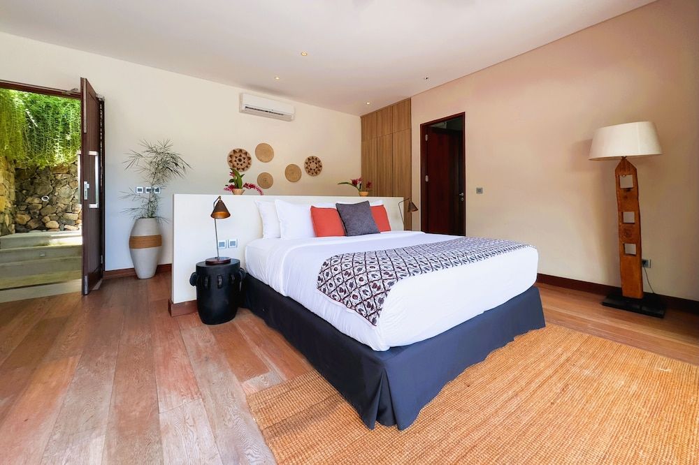 Studio Deluxe, 1 King, Private Pool, Ocean View