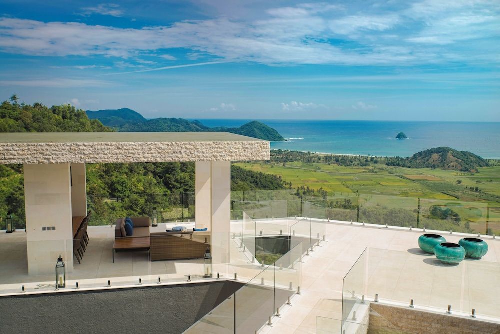 Selong Selo Resort and Residences Family, 5 Bedrooms, Private Pool, Ocean View 11
