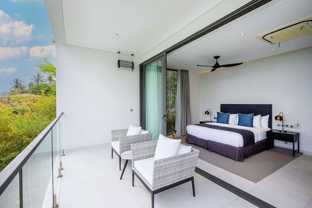 Selong Selo Resort and Residences Family, 5 Bedrooms, Private Pool, Ocean View 5