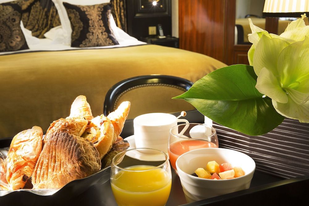 undefined Le Belmont Paris 3