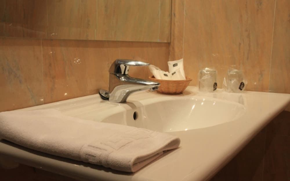 undefined Hotel Villa De Barajas 9