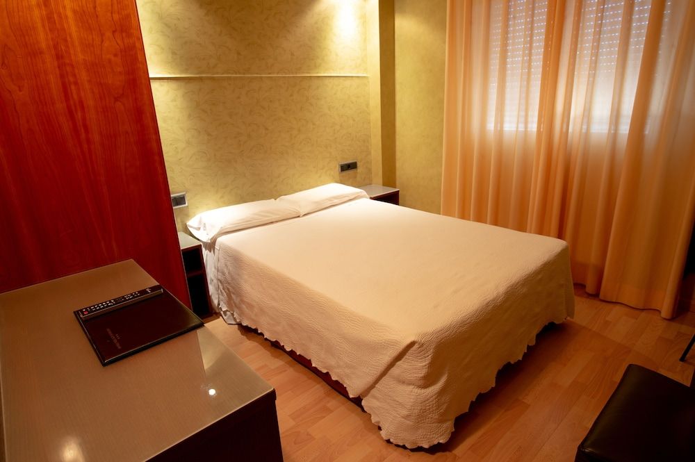 undefined Hotel Villa De Barajas 4