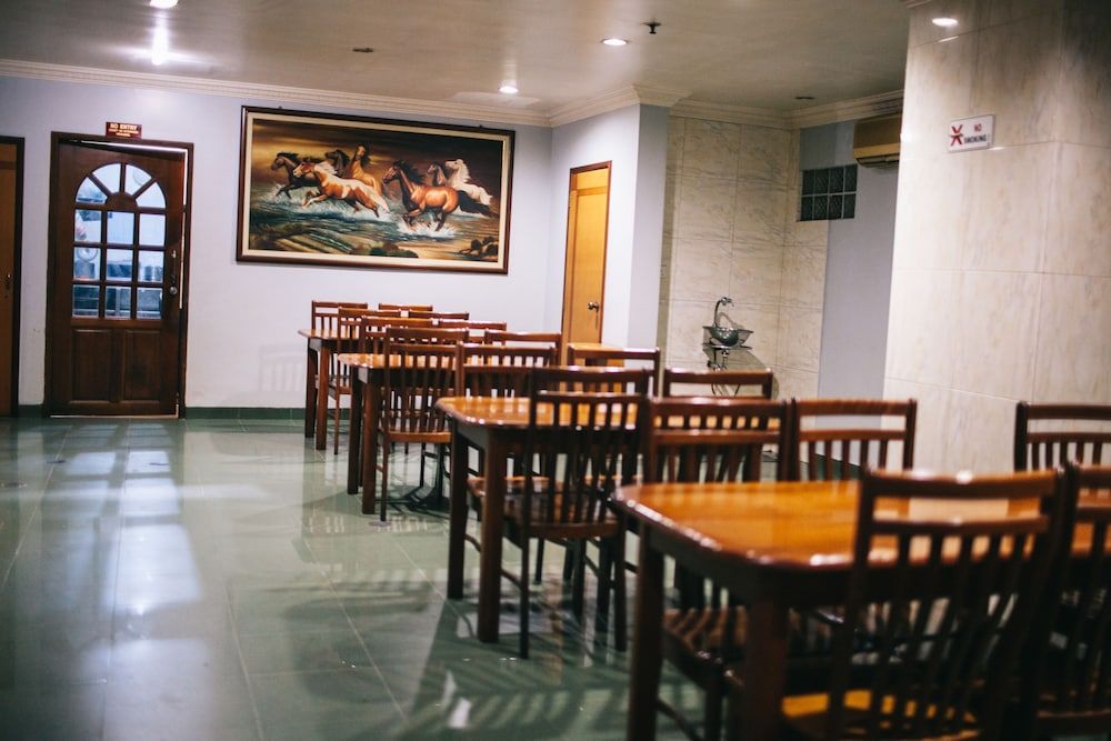 undefined Hotel Gloris 4