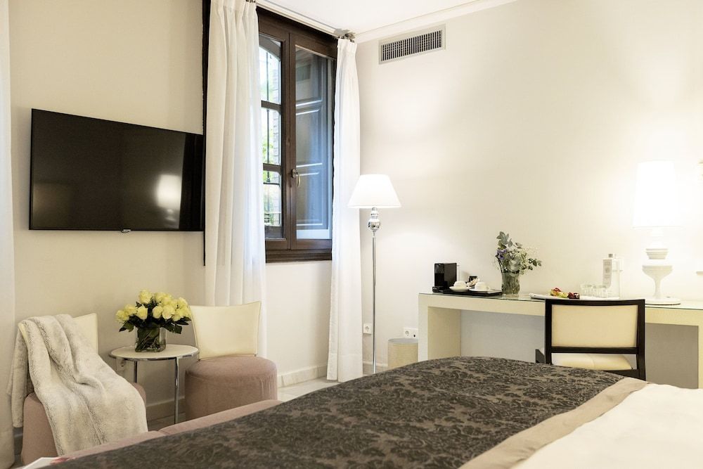 Hospes Palacio de los Patos, a Member of Design Hotels Double Room (Dreamer Palacio) 6