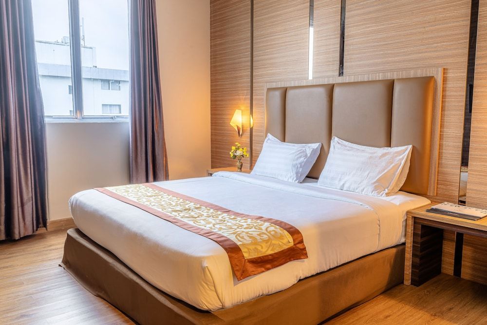 M One Hotel Grand Superior Room 4