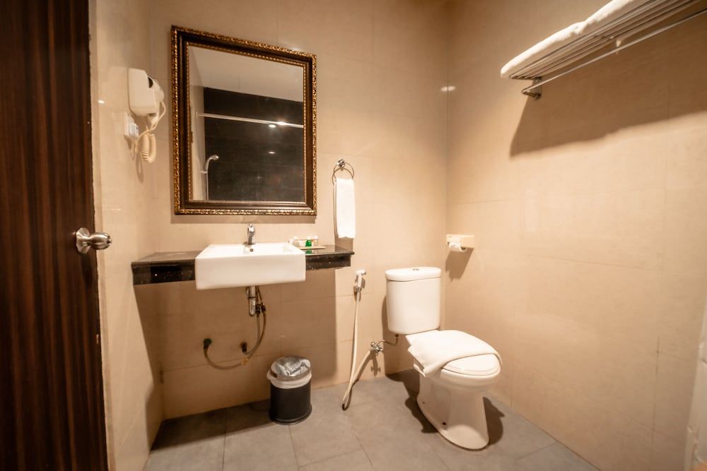 M One Hotel Superior Room 7