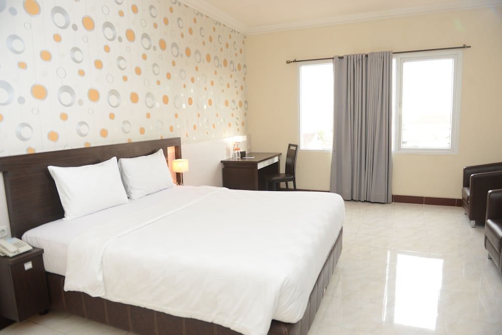 Hotel 88 Diponegoro Jember by WH Deluxe Double Room