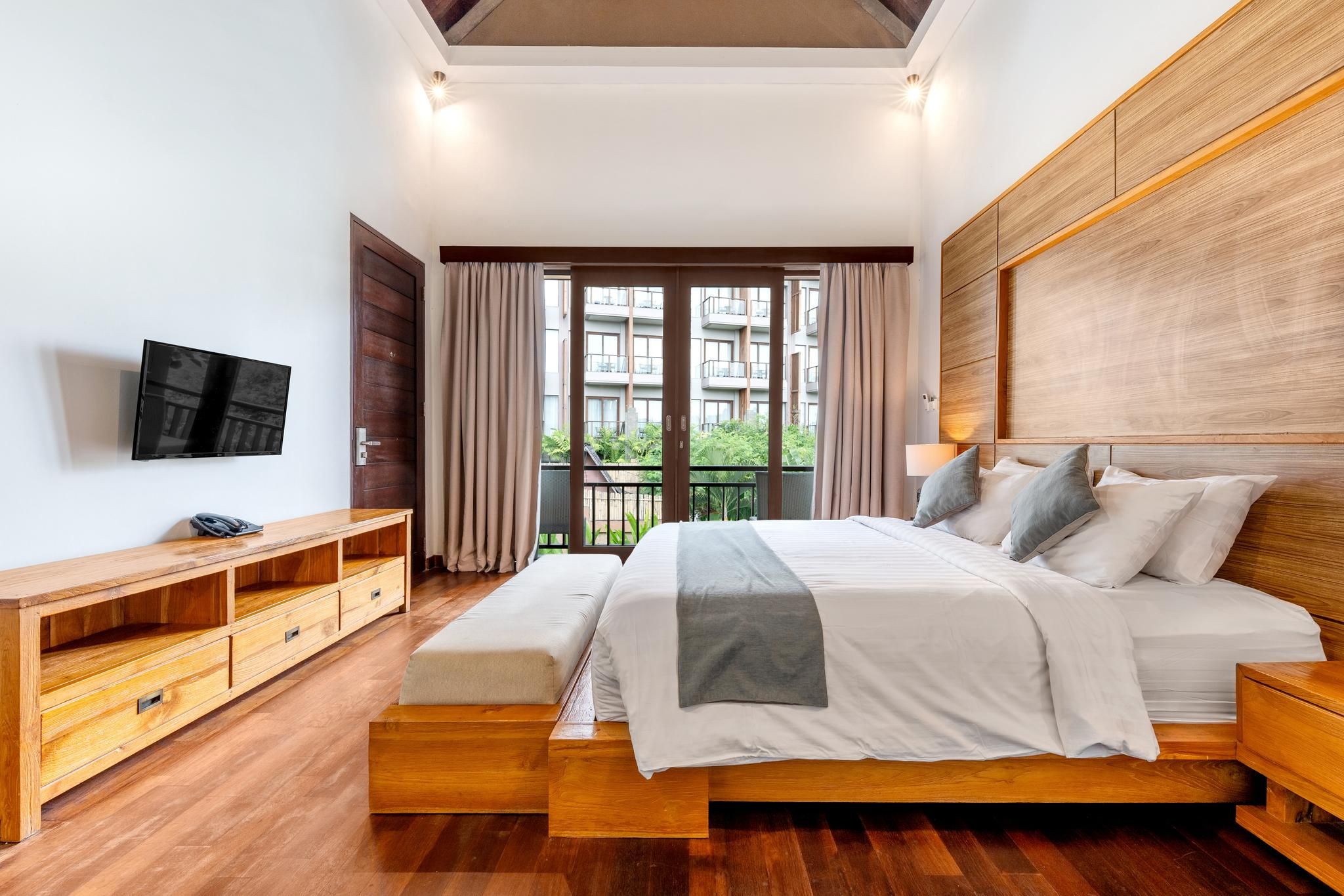 Double Room with Pool View