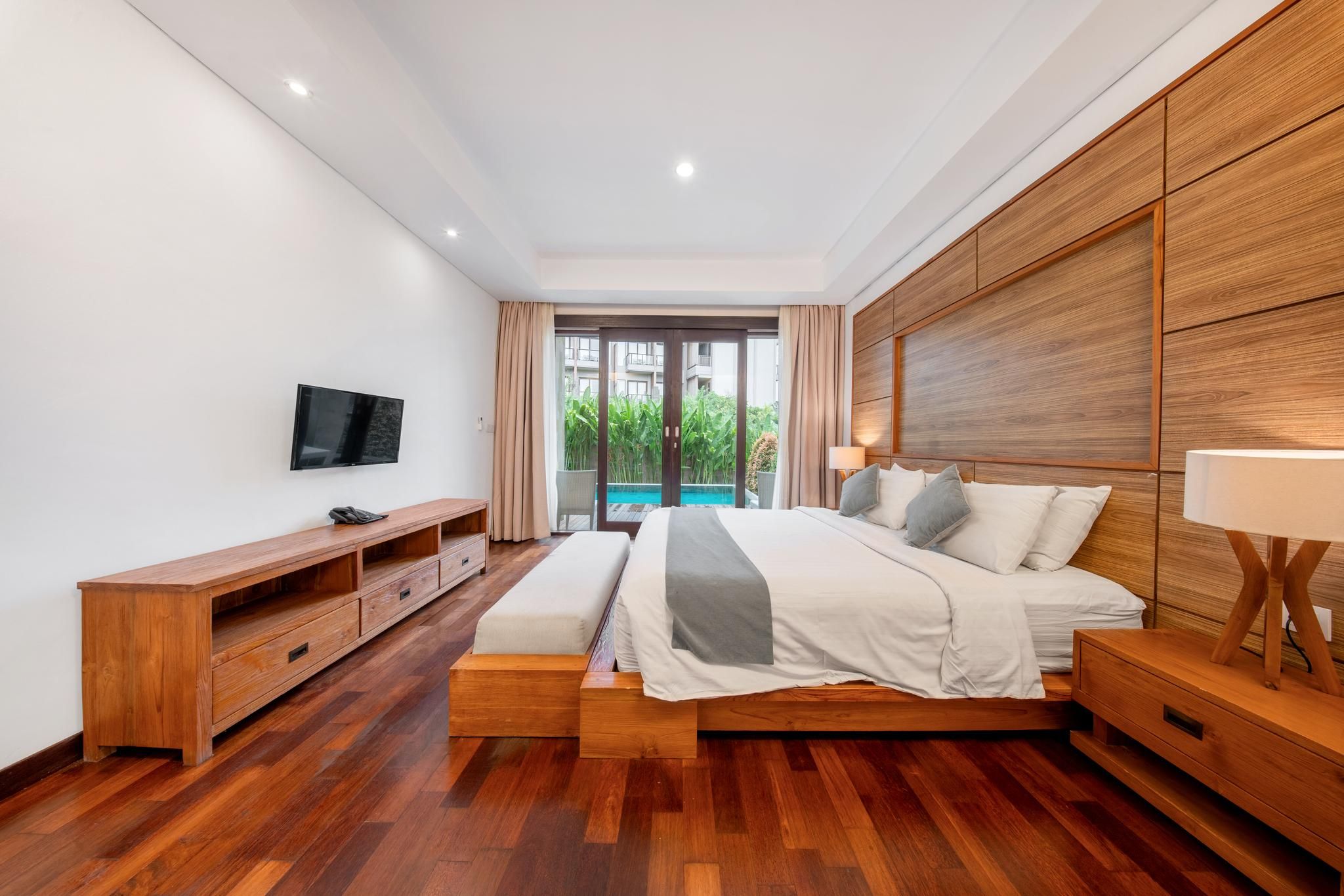 Deluxe Double Room with Pool Access