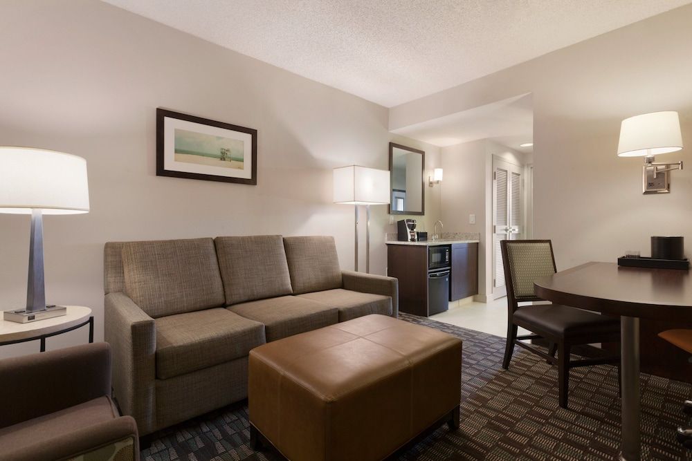 Room, 1 King Bed (South Wing Building)