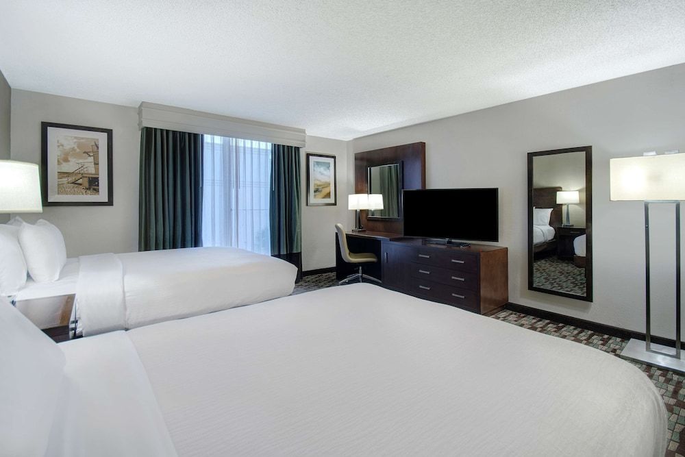 Room, 2 Queen Beds (Atrium Building)