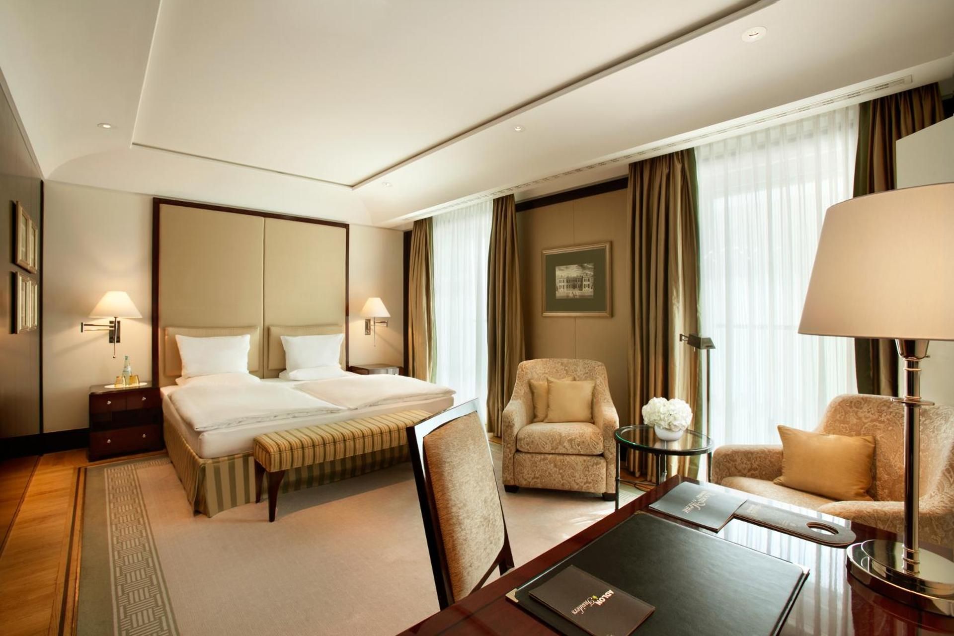 Hotel Adlon Kempinski Executive Room King 4