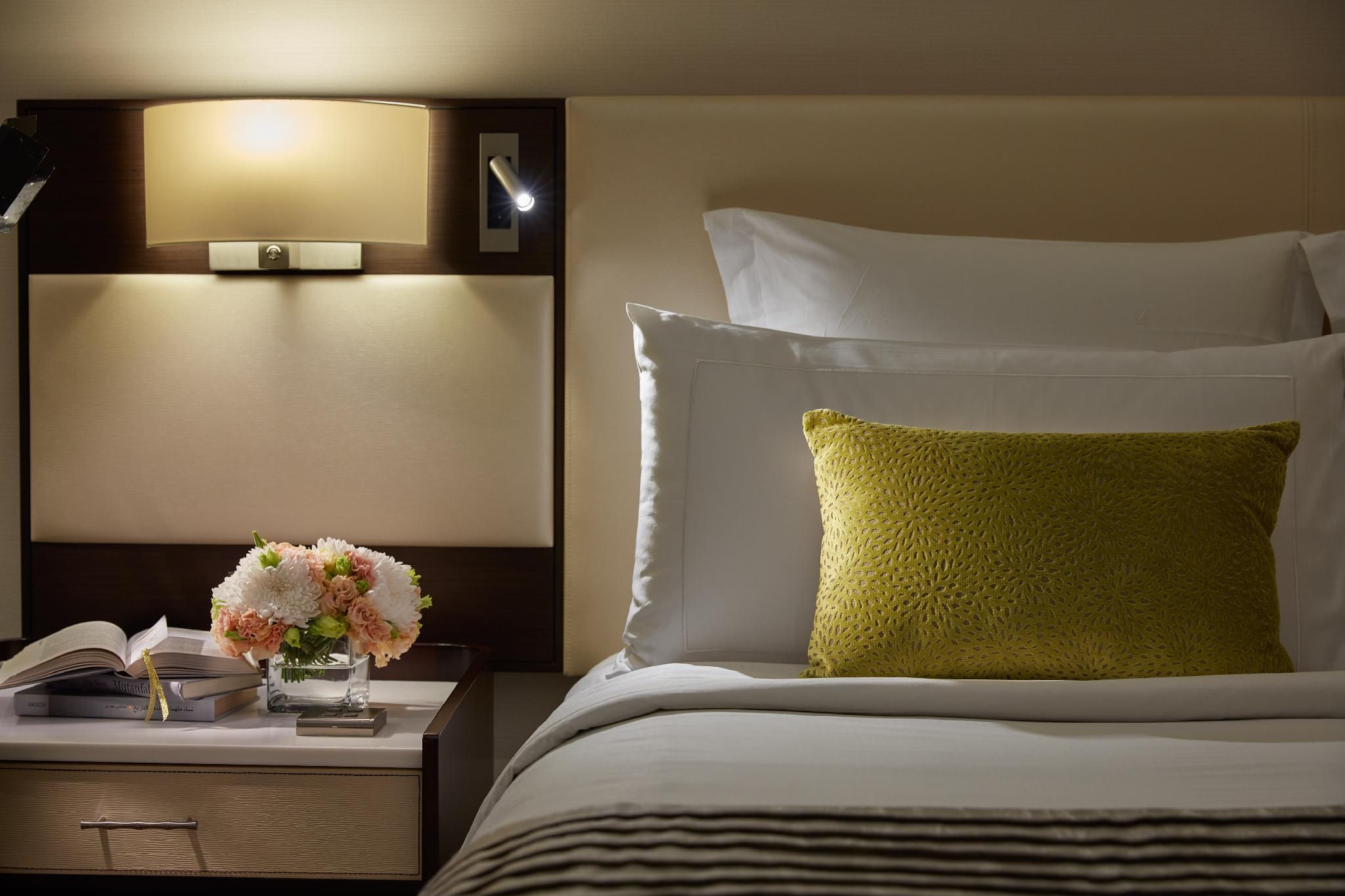 Club Deluxe City View Room Twin Bed