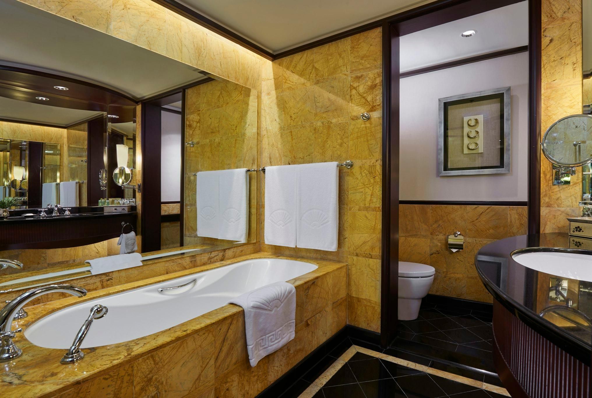 undefined Mandarin Oriental, Kuala Lumpur 9
