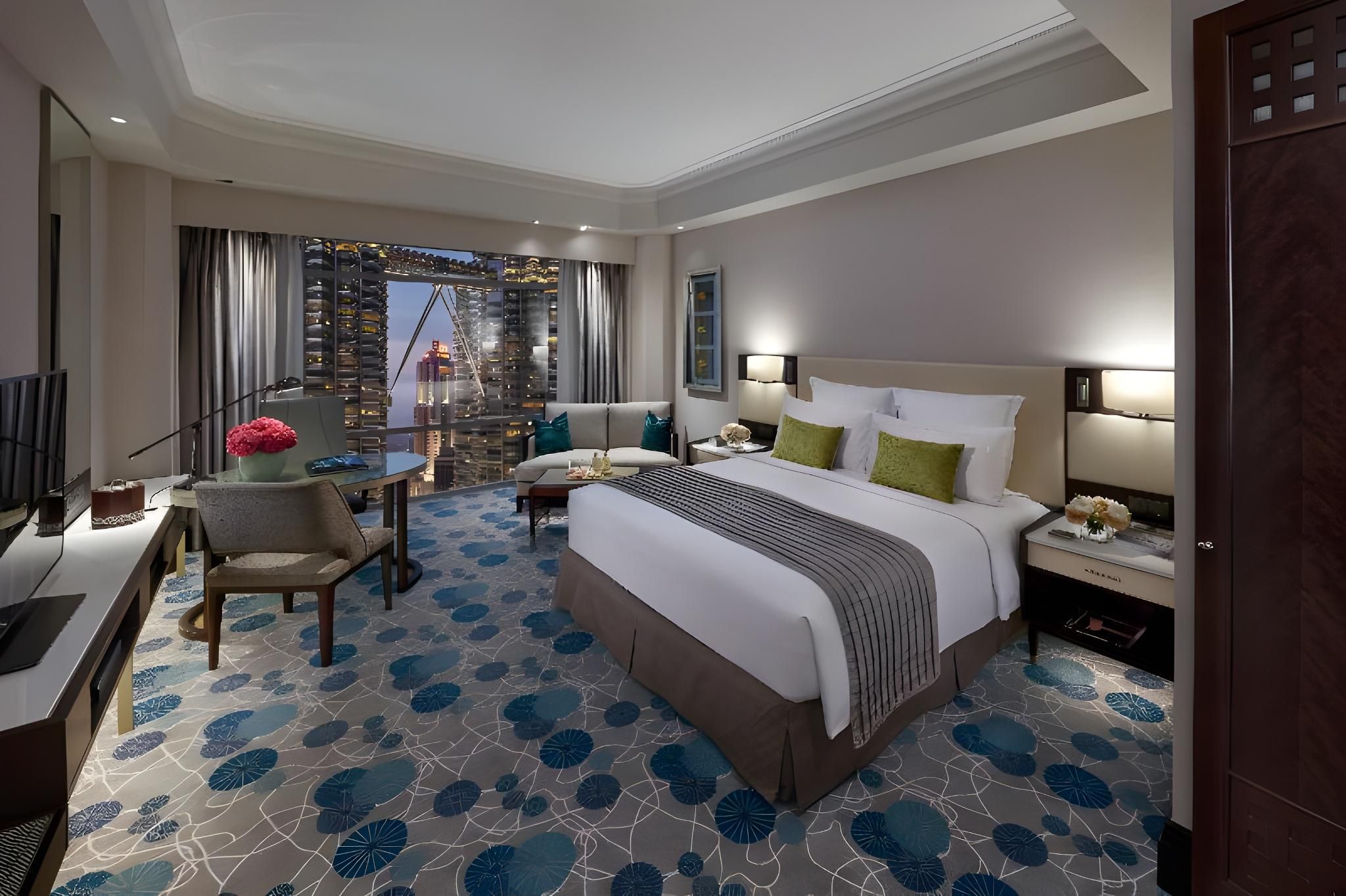 Twin Towers View Room Twin Bed