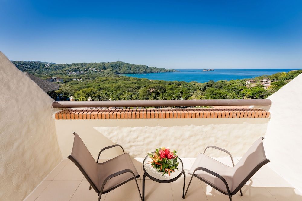 Villas Sol Beach Resort Deluxe Room 2 Queen Beds 4