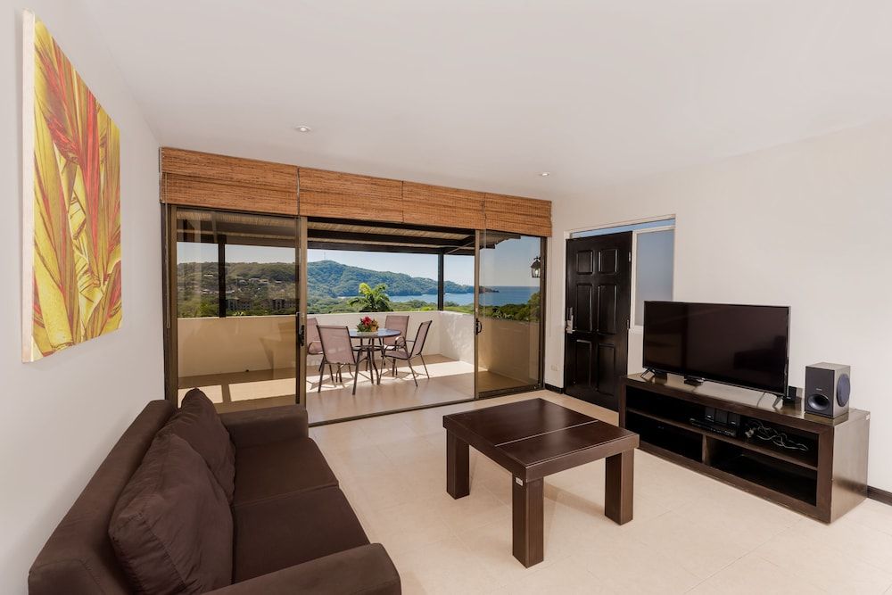 Villas Sol Beach Resort Estrella Master Suite 7