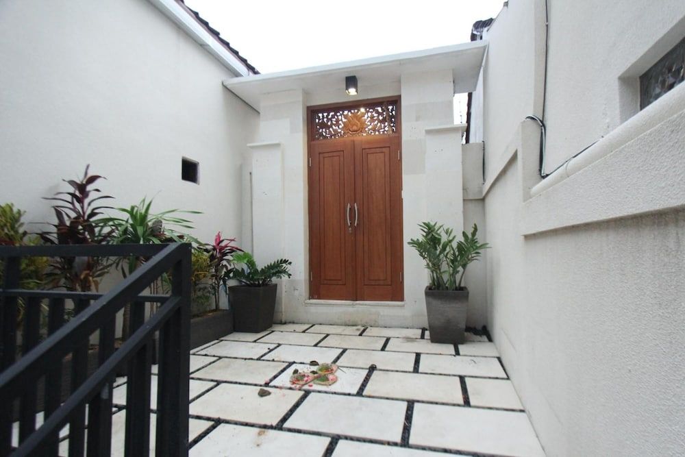 Tom Guest House