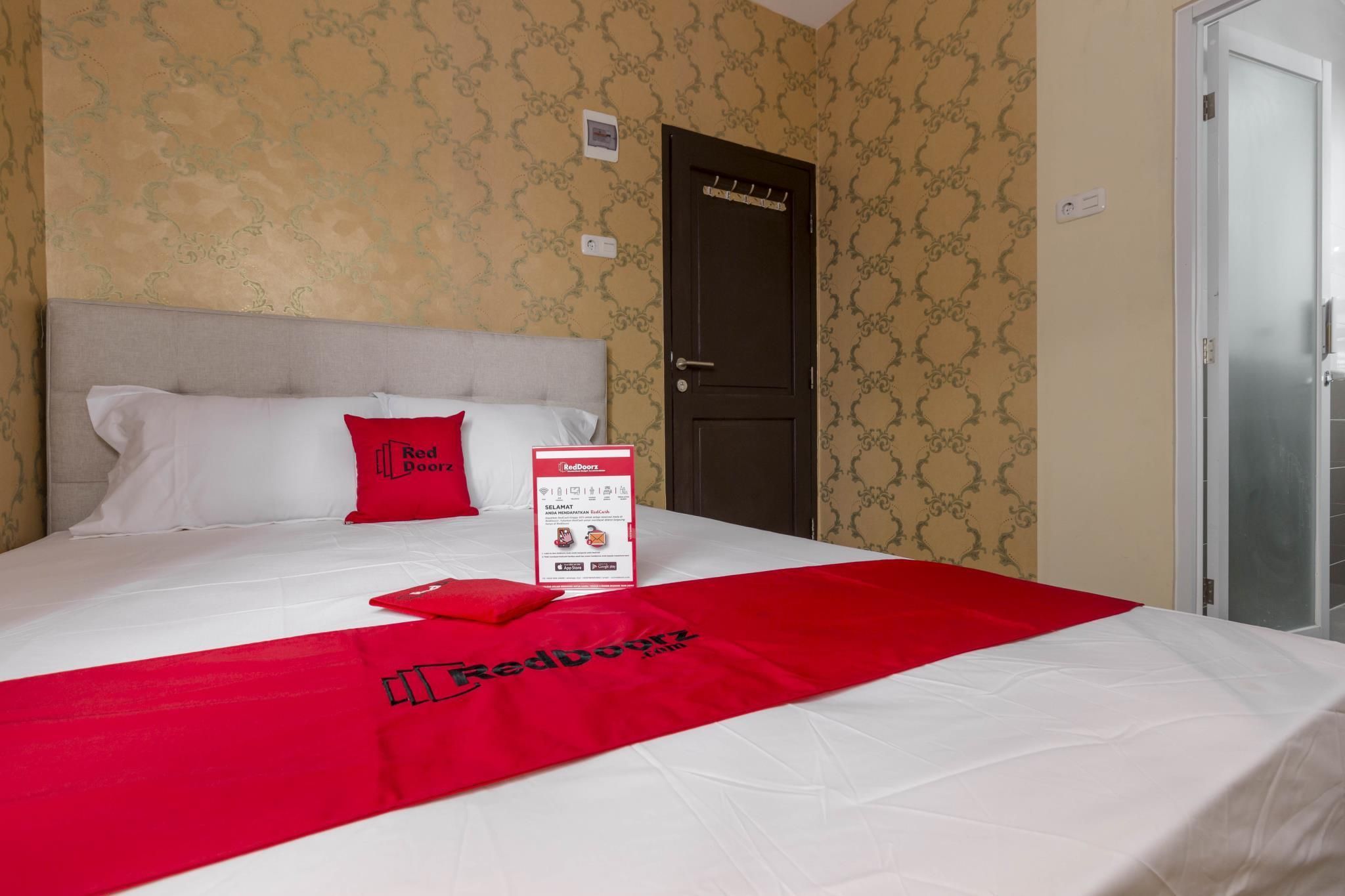 RedDoorz Plus @ Cipete Damai RedDoorz Room 6