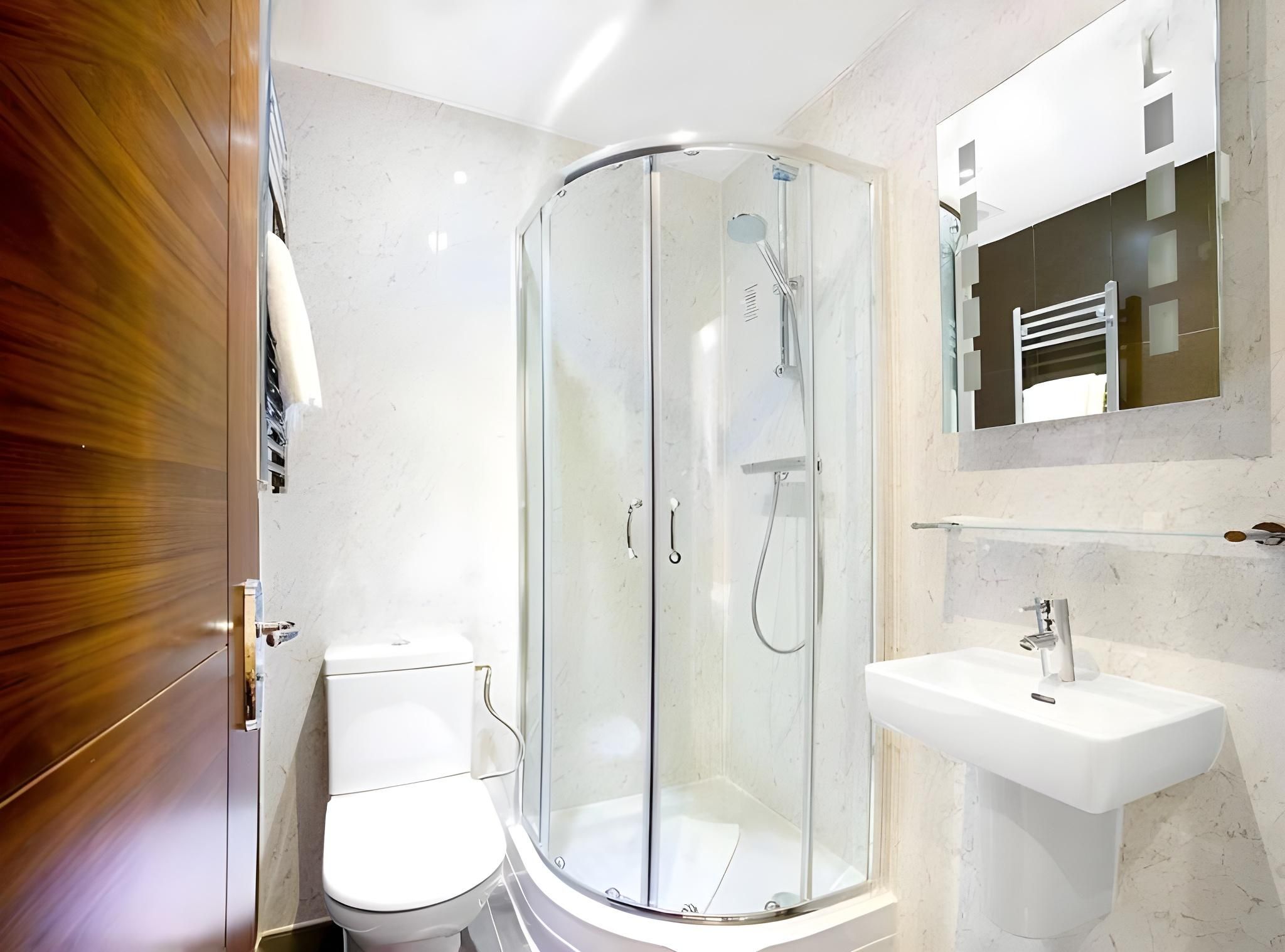 undefined Queens Park Hotel 10