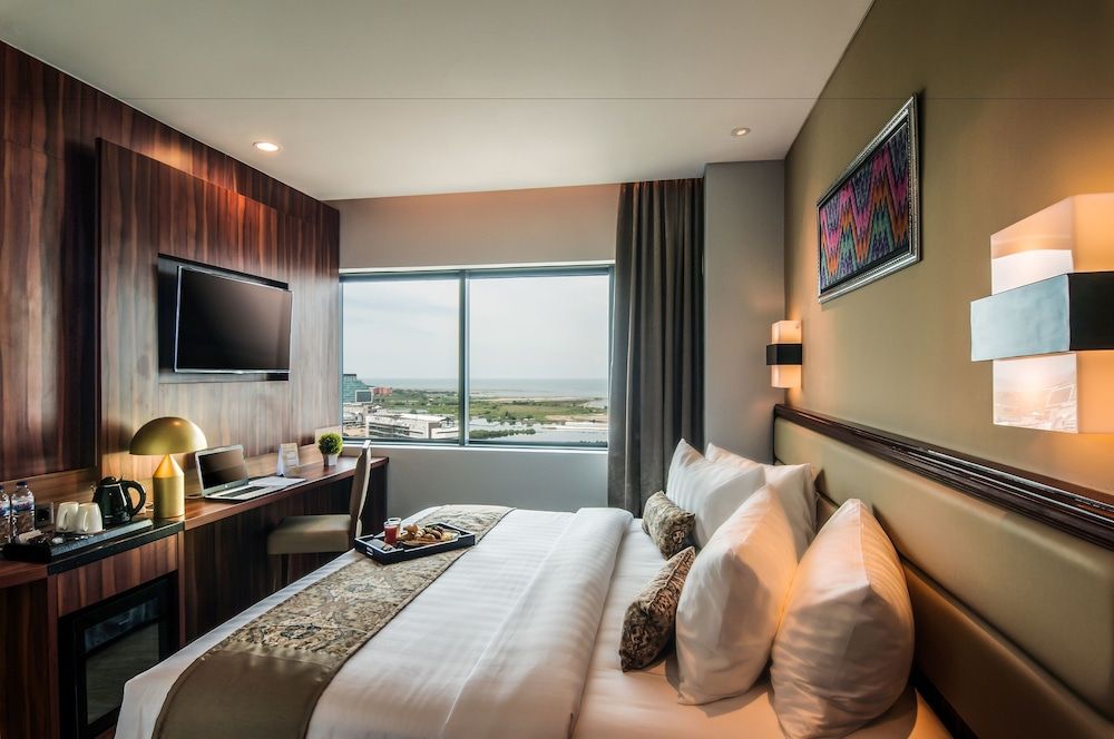 Deluxe King Sea View