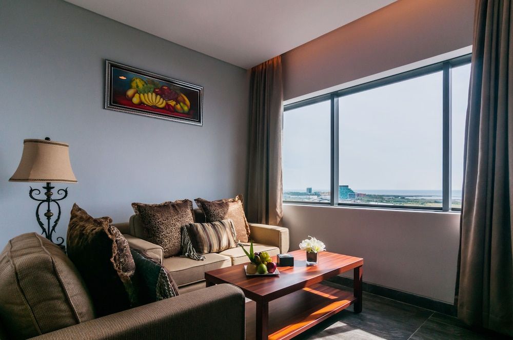 Deluxe Suite