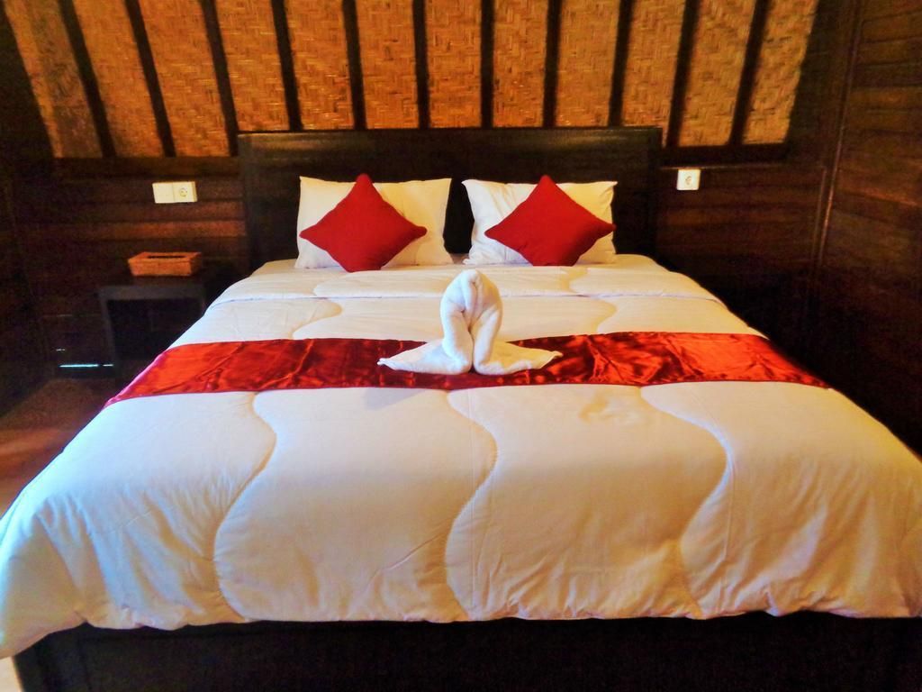Bataran Garden Cottage Deluxe Room with Sea View 2