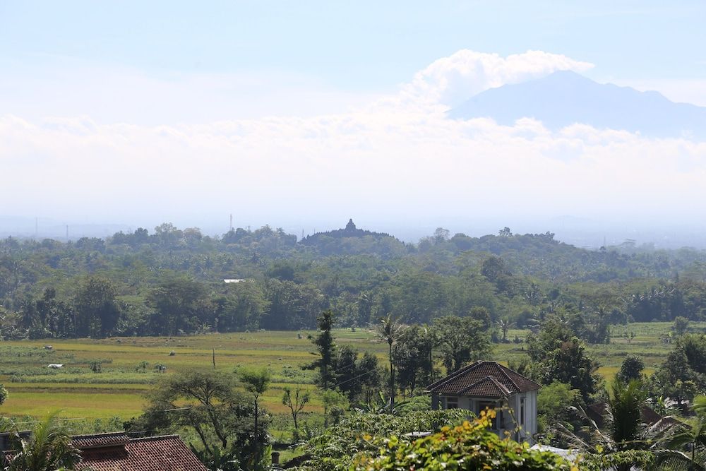 Borobudurhills Deluxe Room, 1 King Bed, Private Pool, Mountain View 10