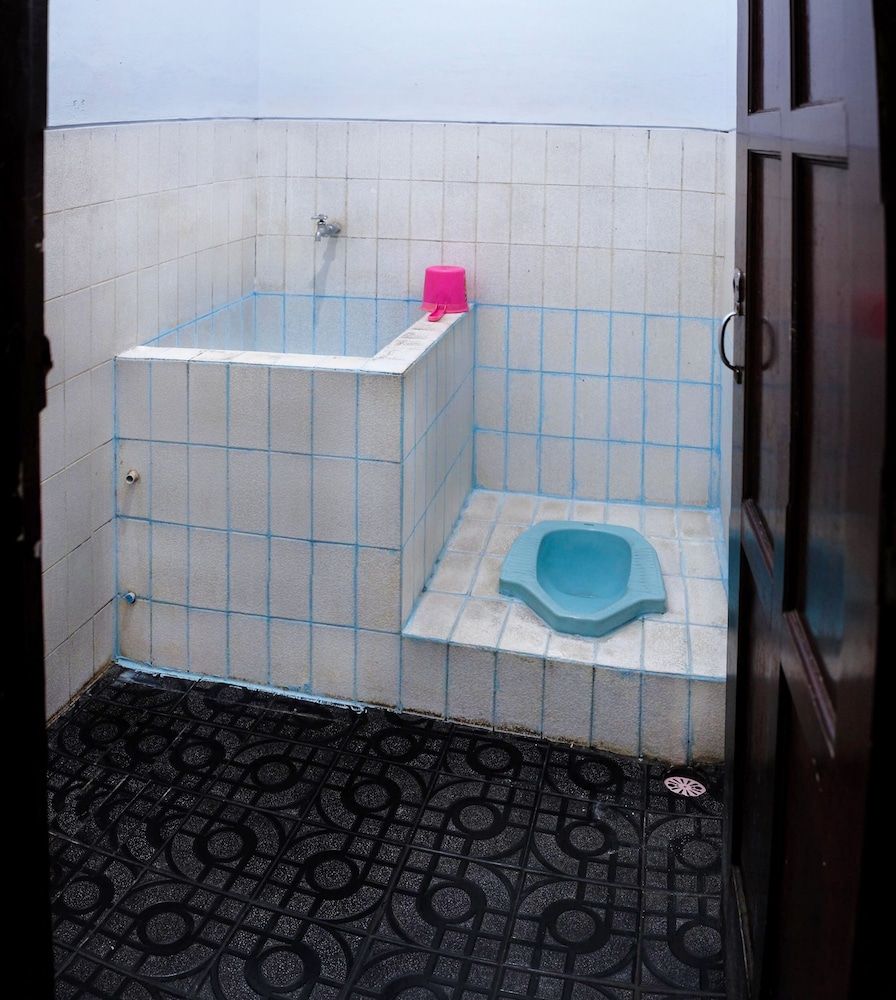 Hotel Wisata Standard Room 7