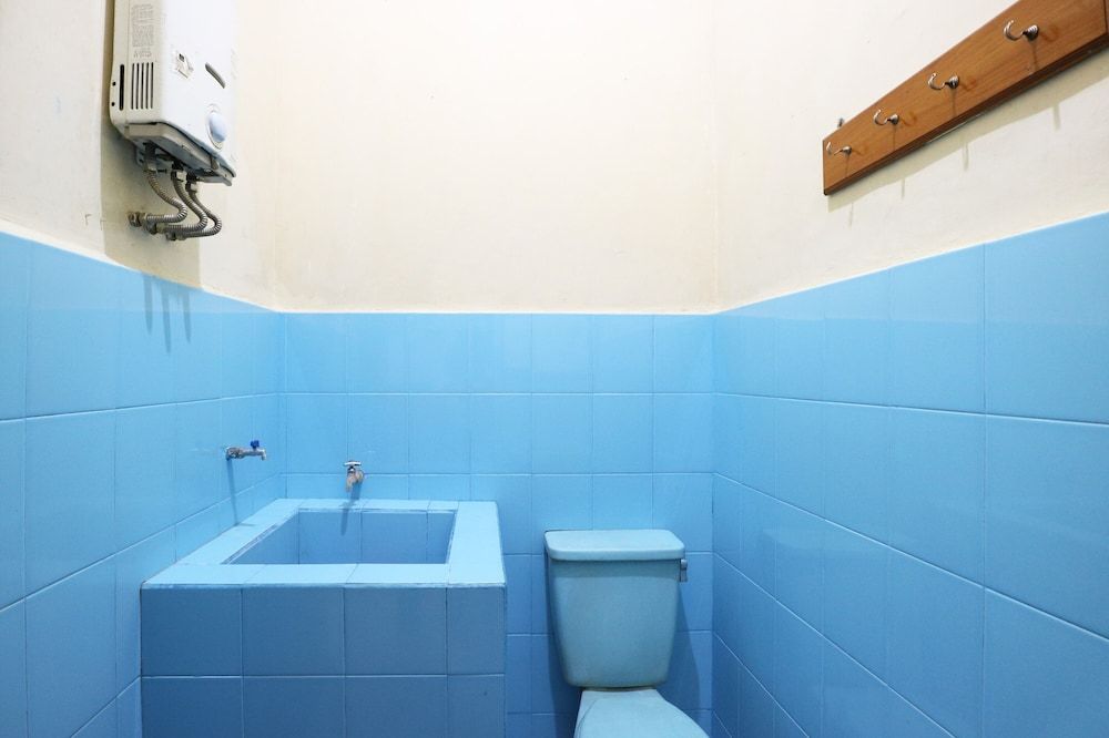 Hotel Wisata Deluxe Room 7