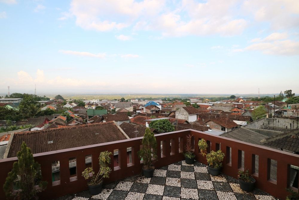 Hotel Wisata Executive Room 6