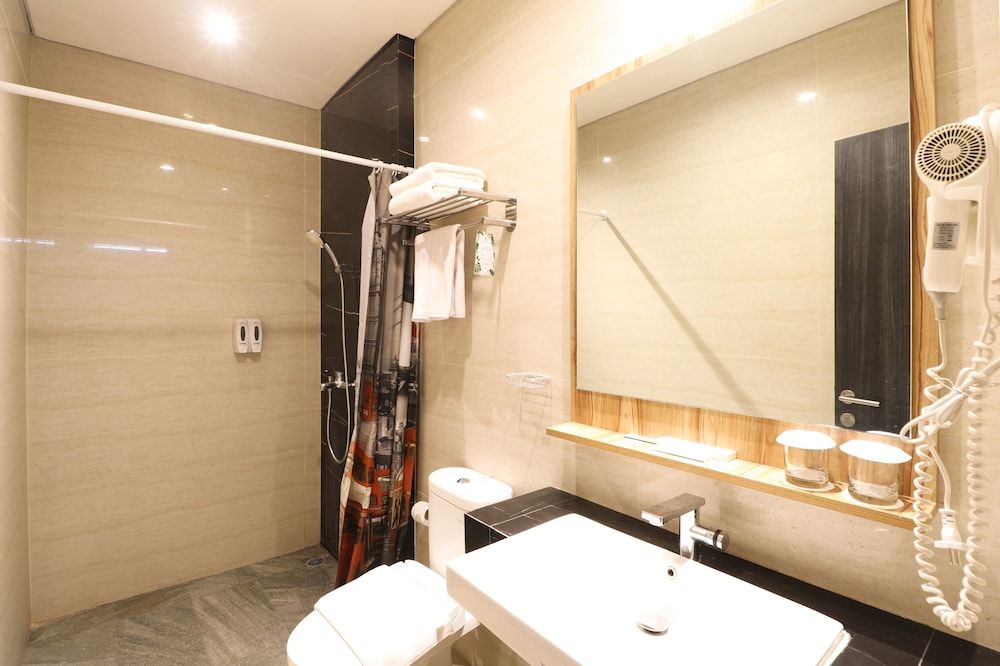 Fitra Hotel Majalengka Executive Room, 1 Bedroom 4