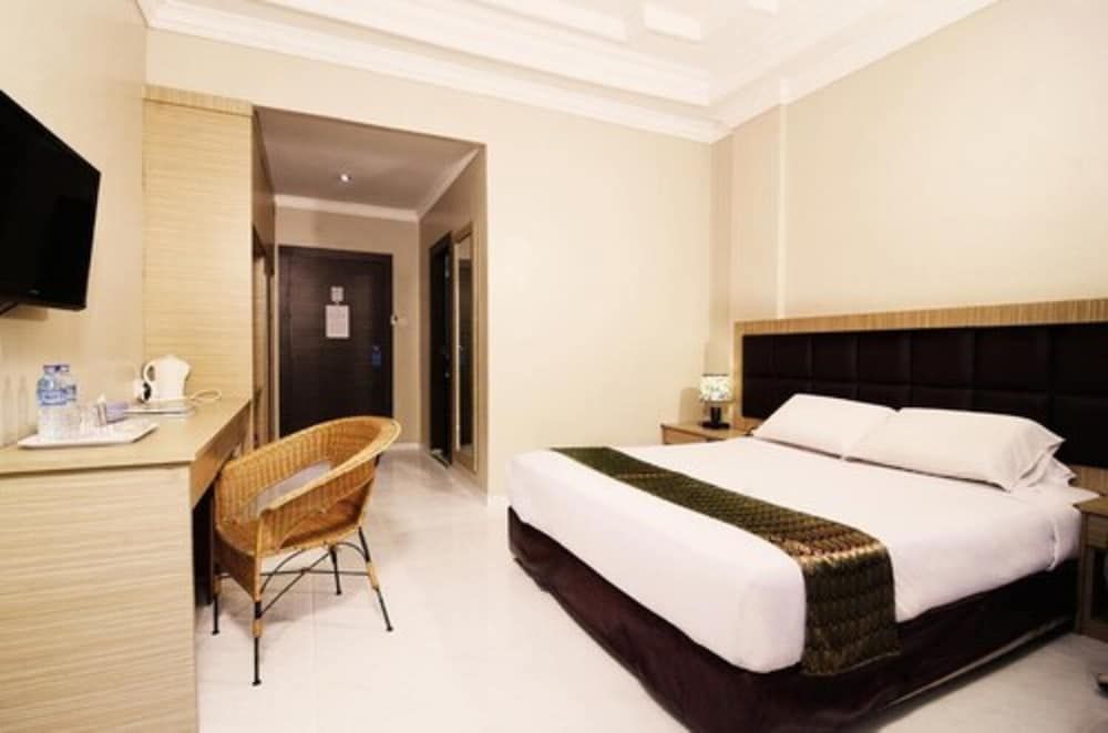 Pelangi Hotel & Resort Family Room 3