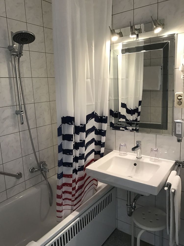 Hotel Nymphenburg City Double Room, 1 Queen Bed, City View 22