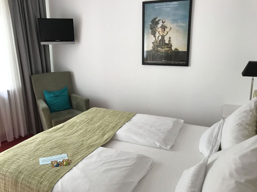 undefined Hotel Nymphenburg City 10