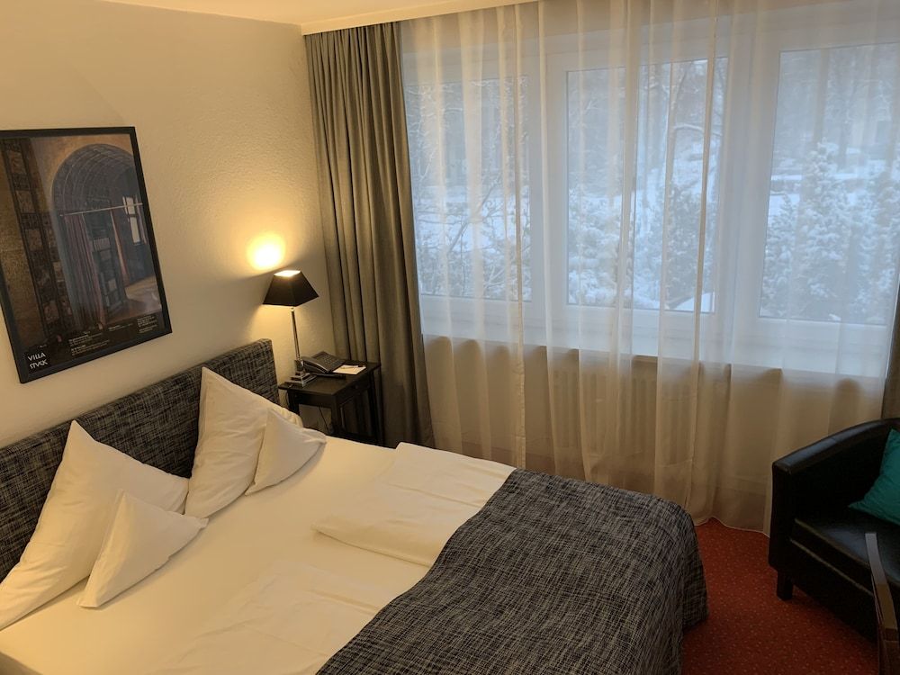 Hotel Nymphenburg City Double Room, 1 Queen Bed, City View 16