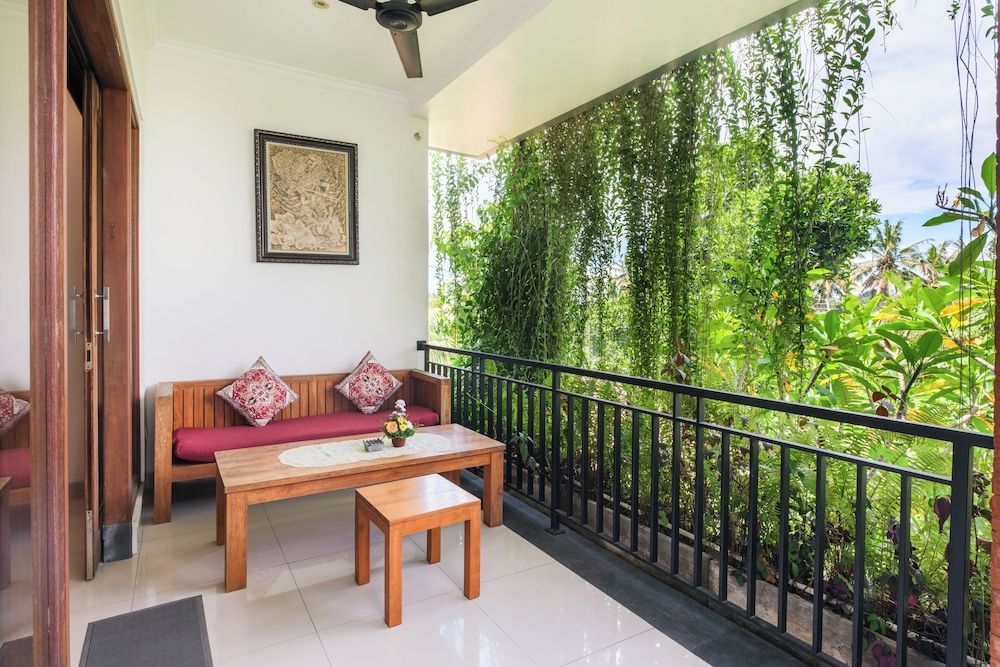 Puri Kobot Deluxe Double Room 5