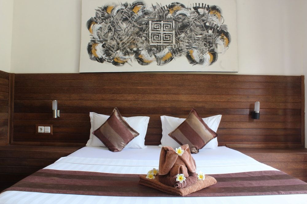 Singabu Bungalows Deluxe Double Room 2