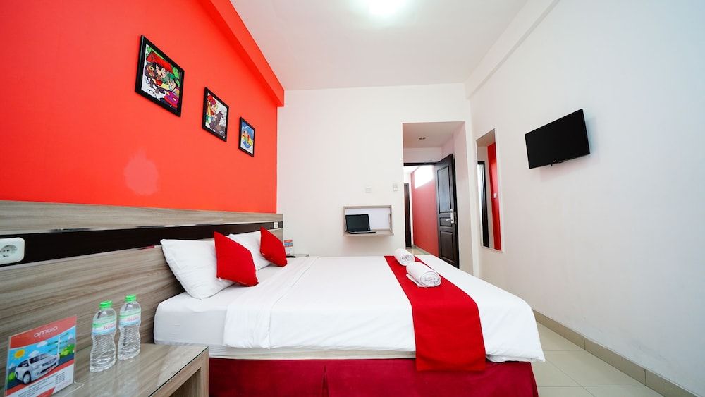 Amaia Hotel Deluxe Room 3